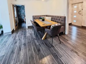 Dining area- click for photo gallery